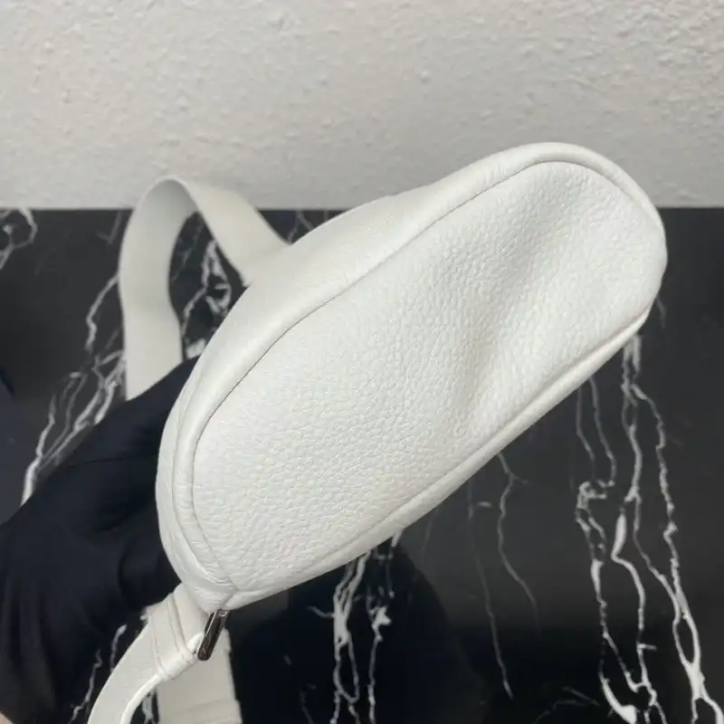 Pra*a bag 2209yz0049