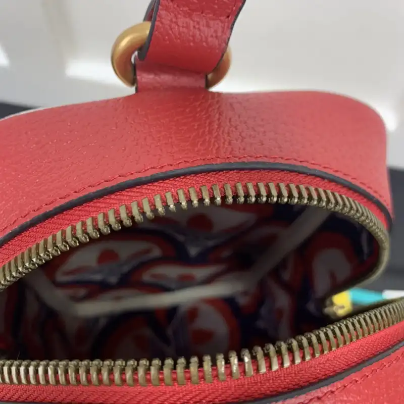 G*u*i bag 2210ya0160