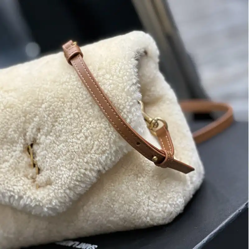 Y51 bag 2212hs0004