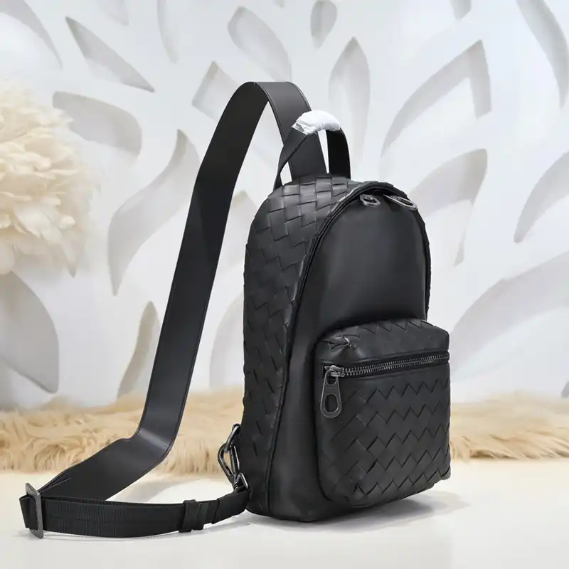 b0tt*ga Ven*ta bag 2212yz0050