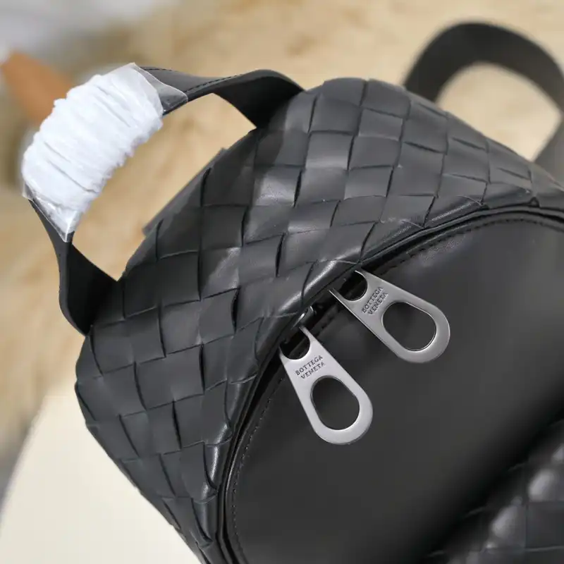 b0tt*ga Ven*ta bag 2212yz0050