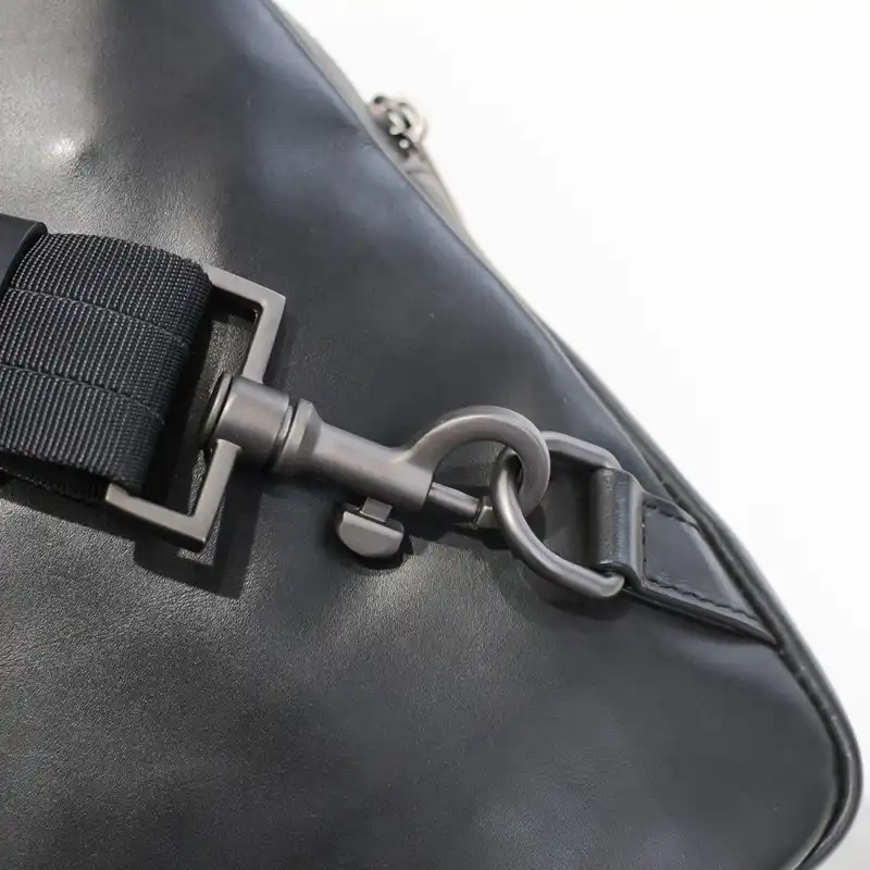 b0tt*ga Ven*ta bag 2212yz0055