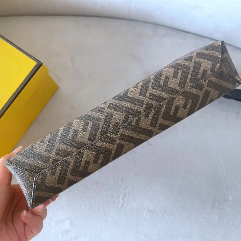 F**di bag 2301ya0044