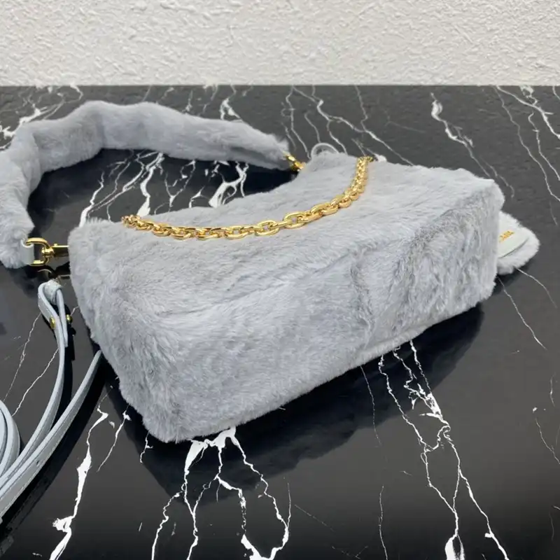 Pra*a bag 2301yz0011