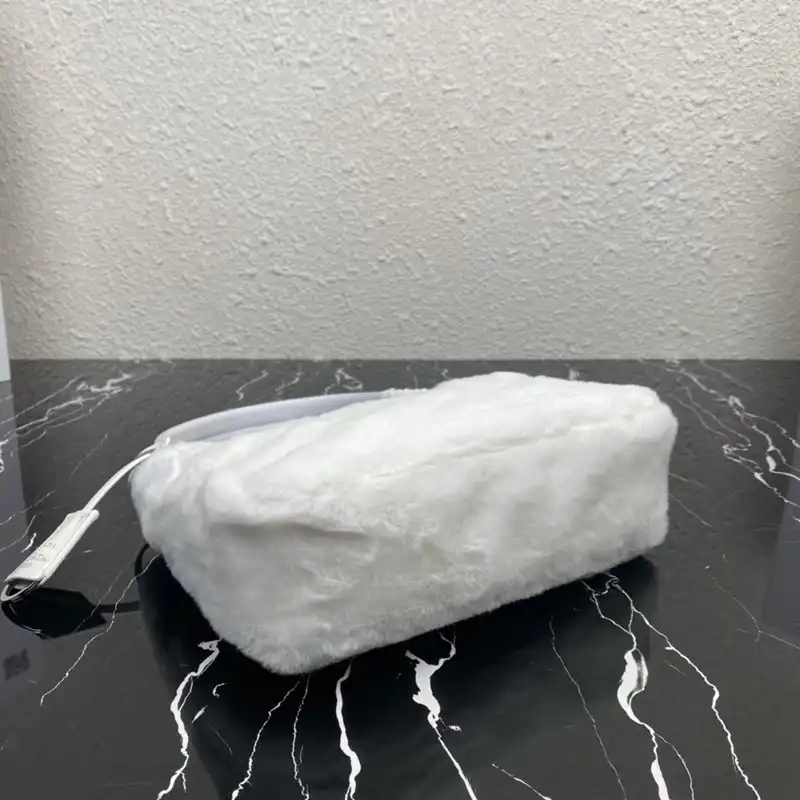 Pra*a bag 2301yz0014