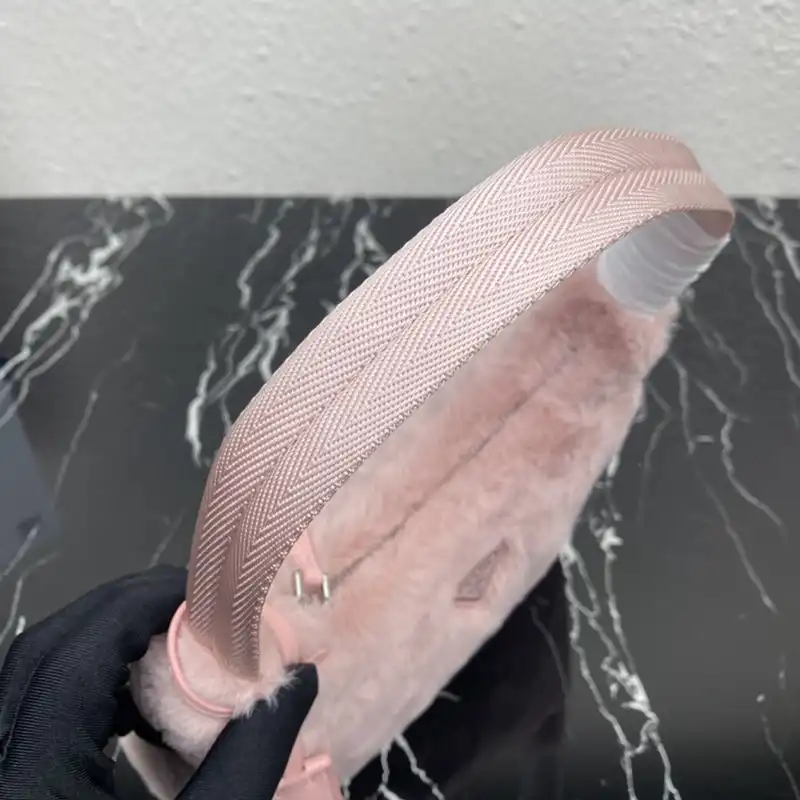 Pra*a bag 2301yz0015