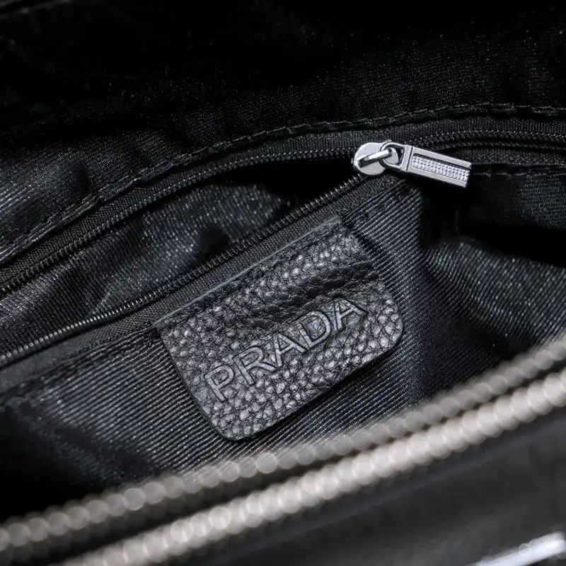 Pra*a bag 2301yz0031