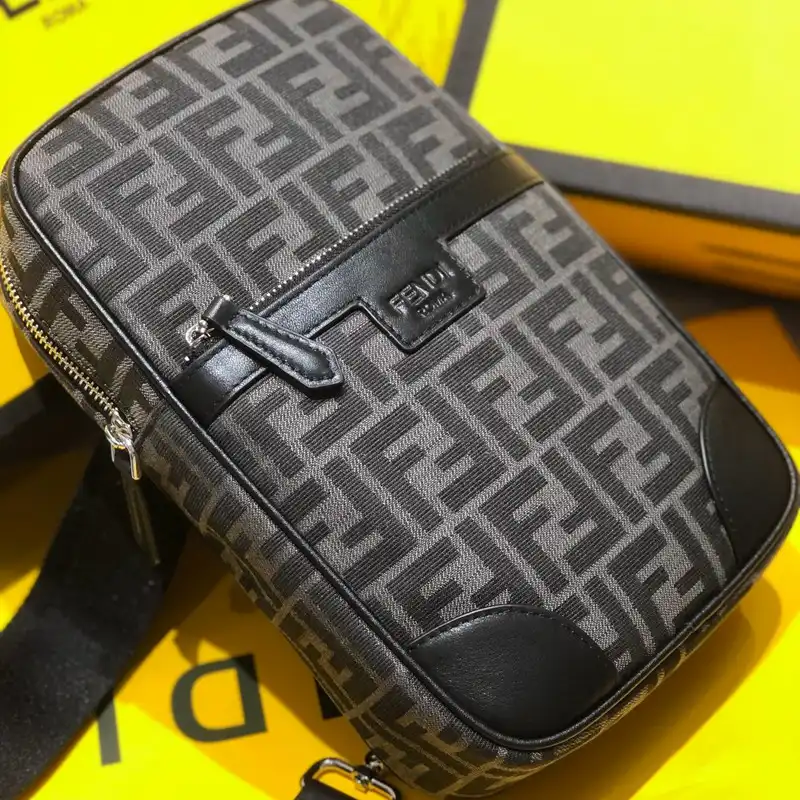 F**di bag 2301yz0042