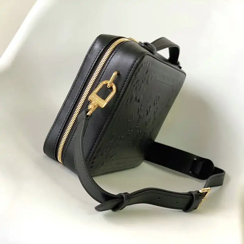 LV Bag 2304DJ0046