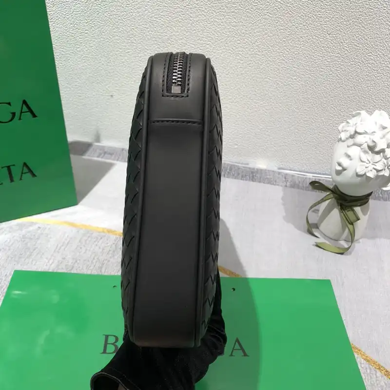 b0tt*ga Ven*ta bag 2306yz0046