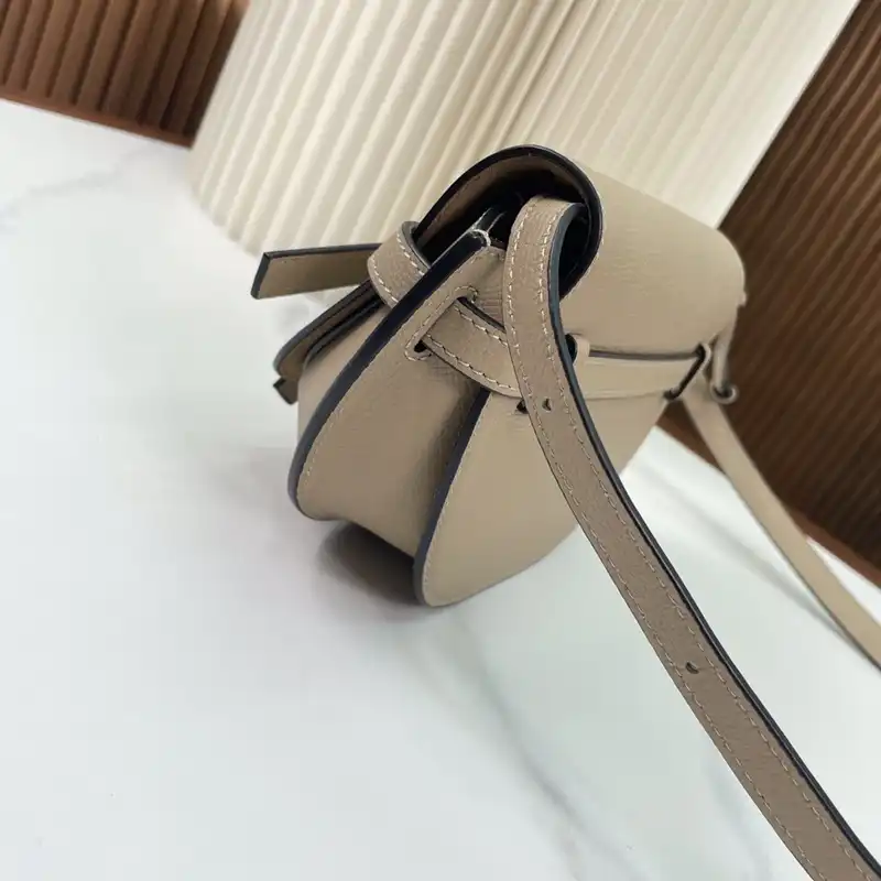 L0ew* bag 2309ya0138