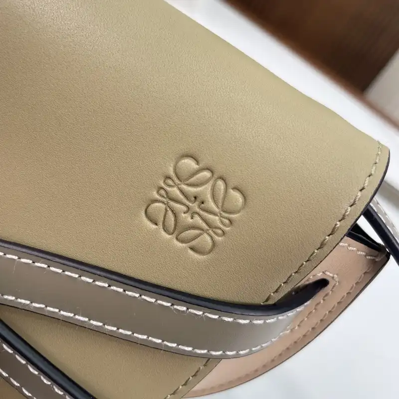 L0ew* bag 2309ya0140