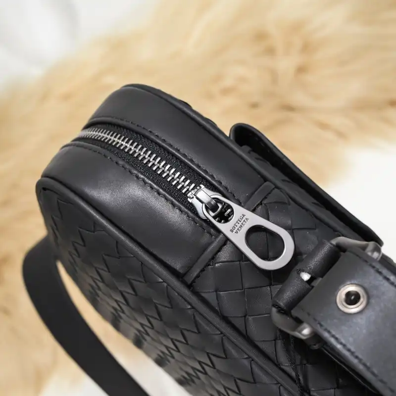 b0tt*ga Ven*ta bags 2401ya0006