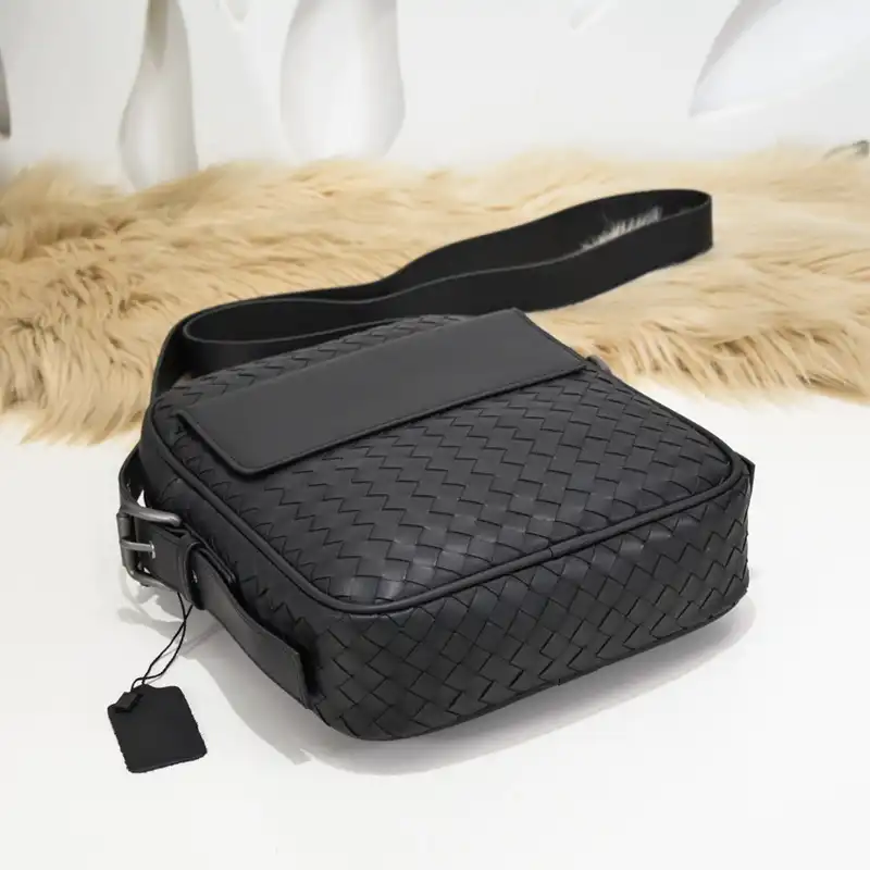 b0tt*ga Ven*ta bags 2401ya0006