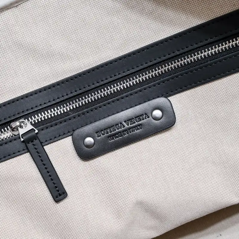 b0tt*ga Ven*ta bags 2401ya0102