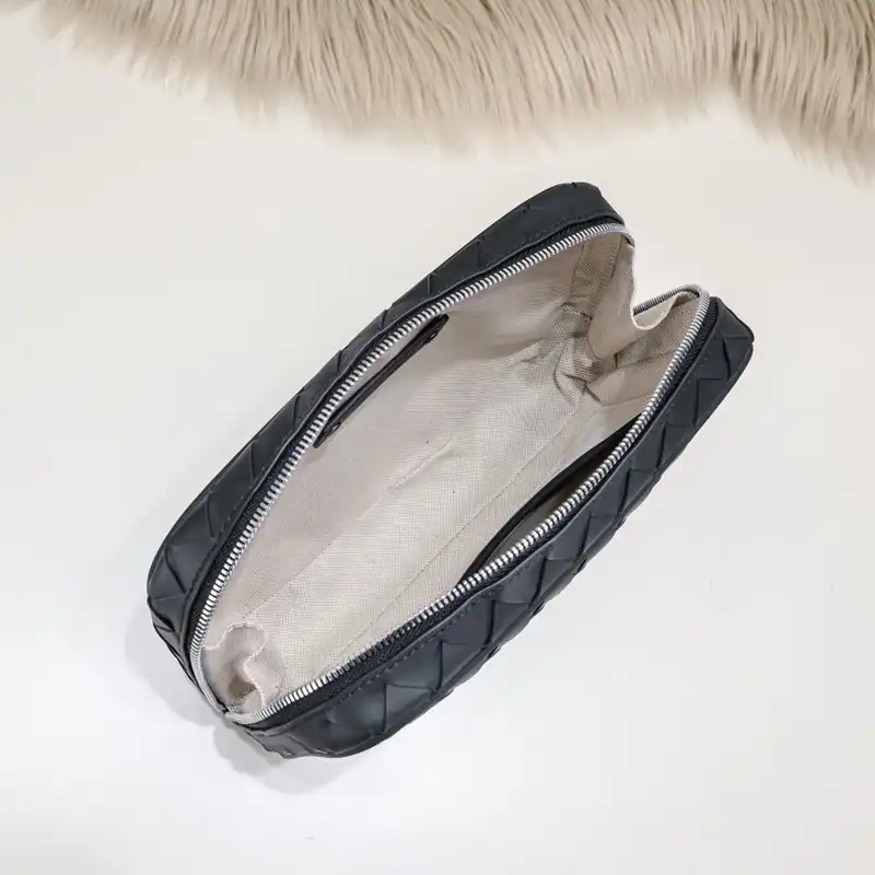 b0tt*ga Ven*ta bags 2401ya0118