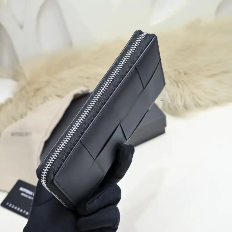 b0tt*ga Ven*ta bags 2406ya0006