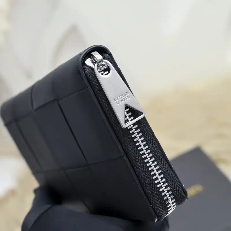 b0tt*ga Ven*ta bags 2406ya0006