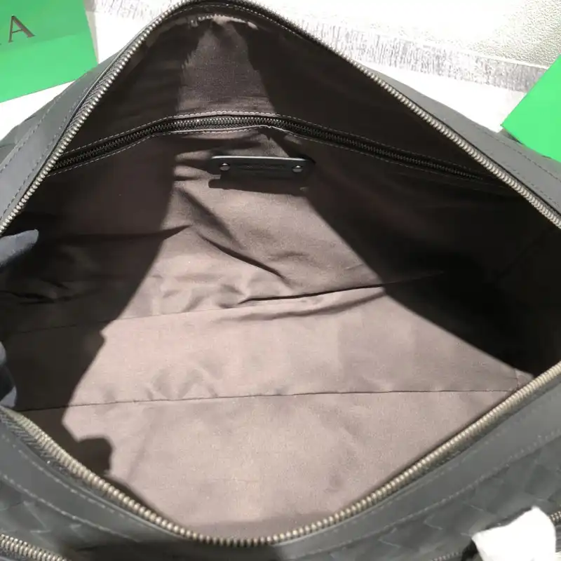 b0tt*ga Ven*ta bags 2406ya0017