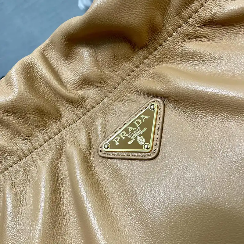 Pra*a bags 2406ya0102