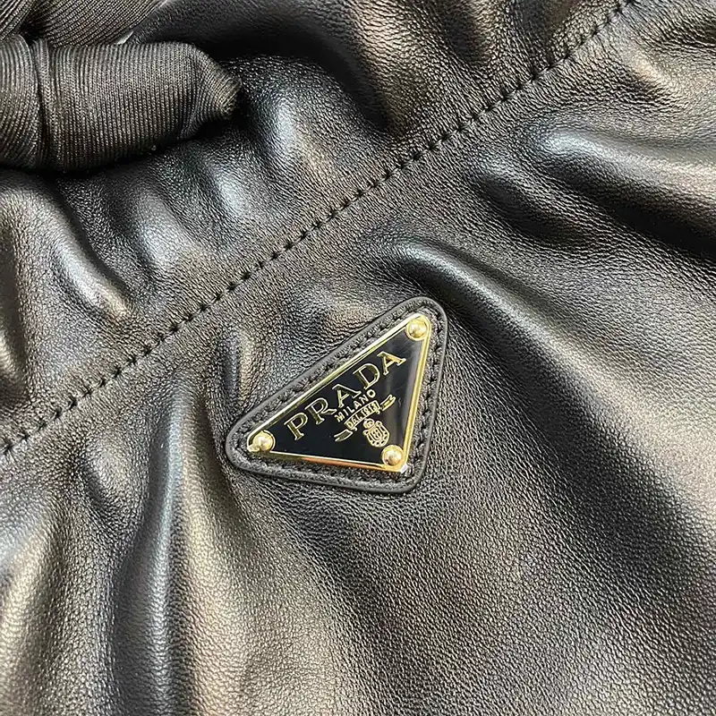 Pra*a bags 2406ya0104