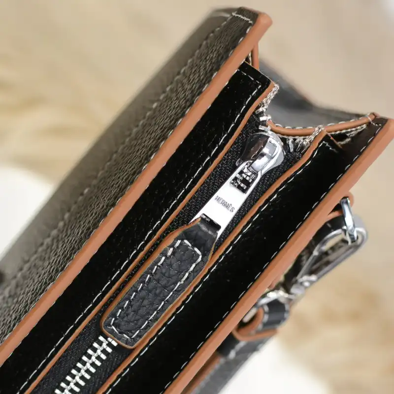 H**me5 bags 2406ya0121