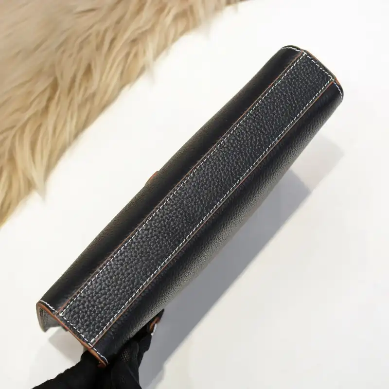 H**me5 bags 2406ya0121