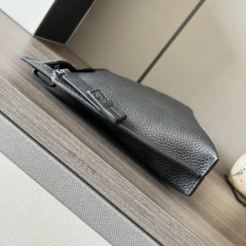 L0ew* bags 2406ya0161