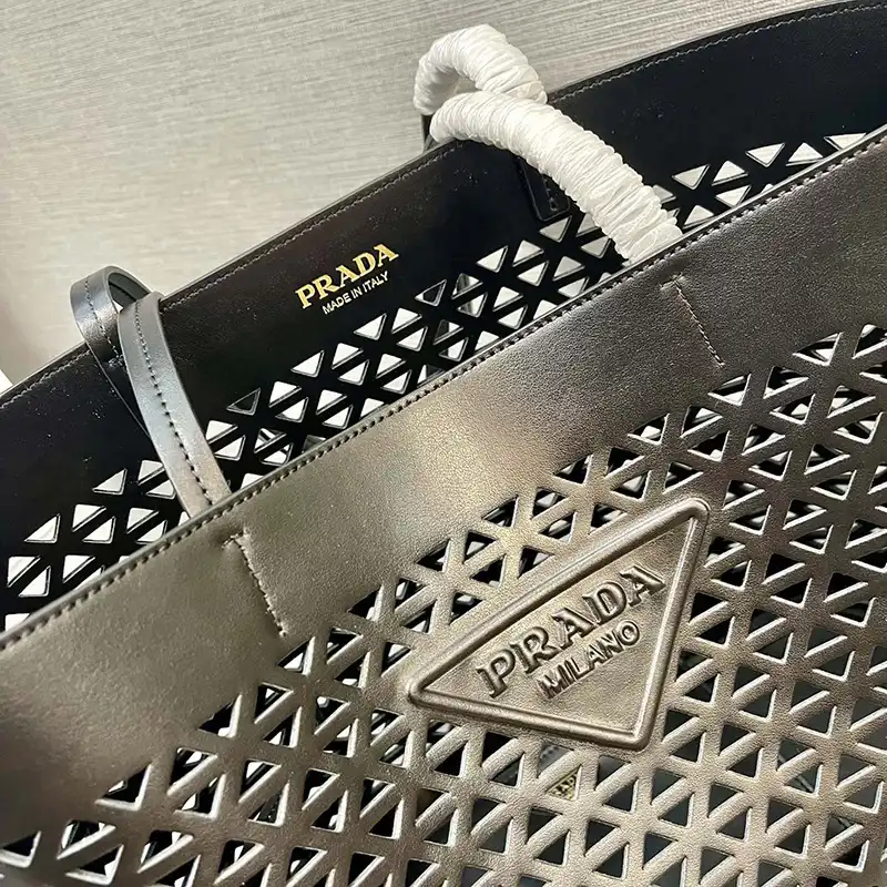 Pra*a bags 2406ya0168