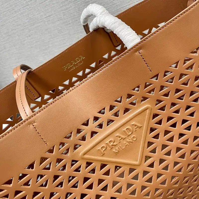 Pra*a bags 2406ya0169