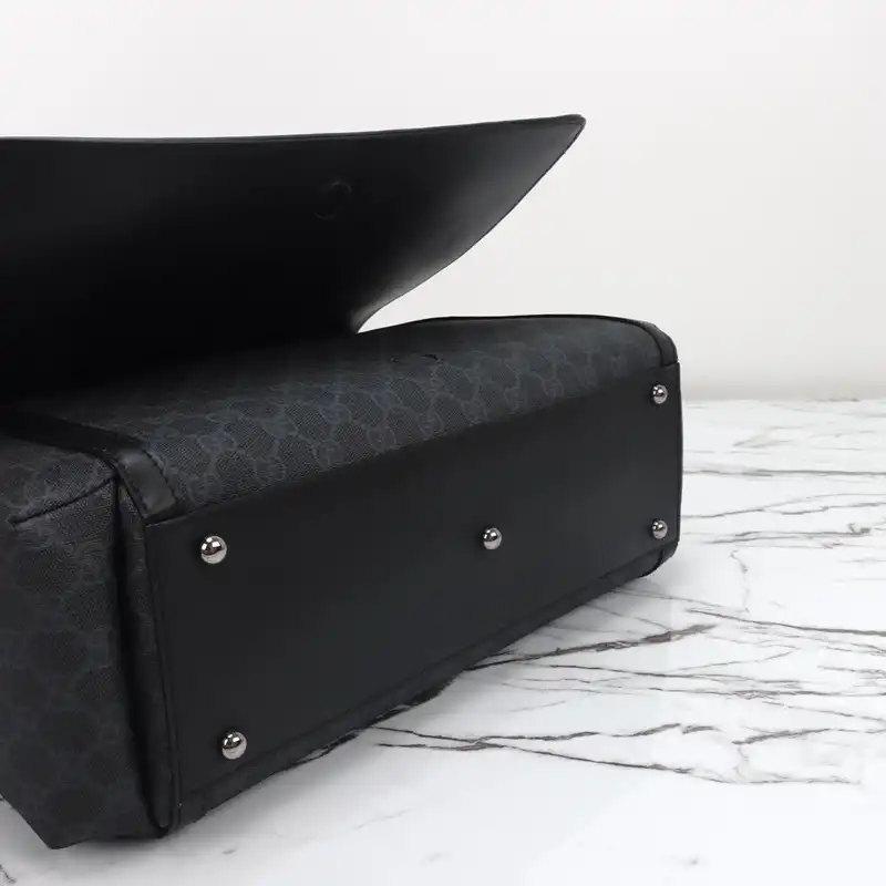 G*u*i bags 2407ya0014