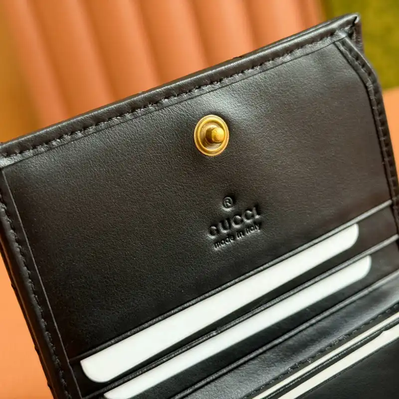 G*u*i bags 2407yz0244