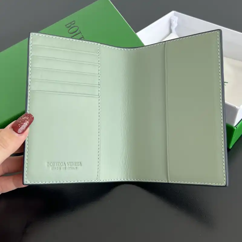 b0tt*ga Ven*ta bags 2409sf0008