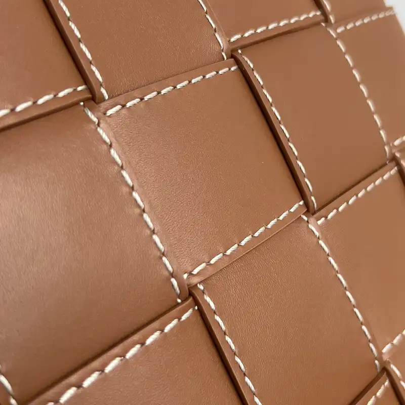 b0tt*ga Ven*ta bags 2409sf0009