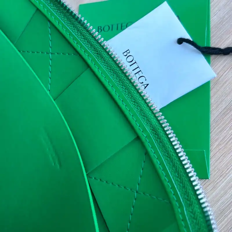 b0tt*ga Ven*ta bags 2409sf0013