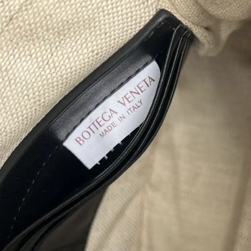 b0tt*ga Ven*ta bags 2409sf0021