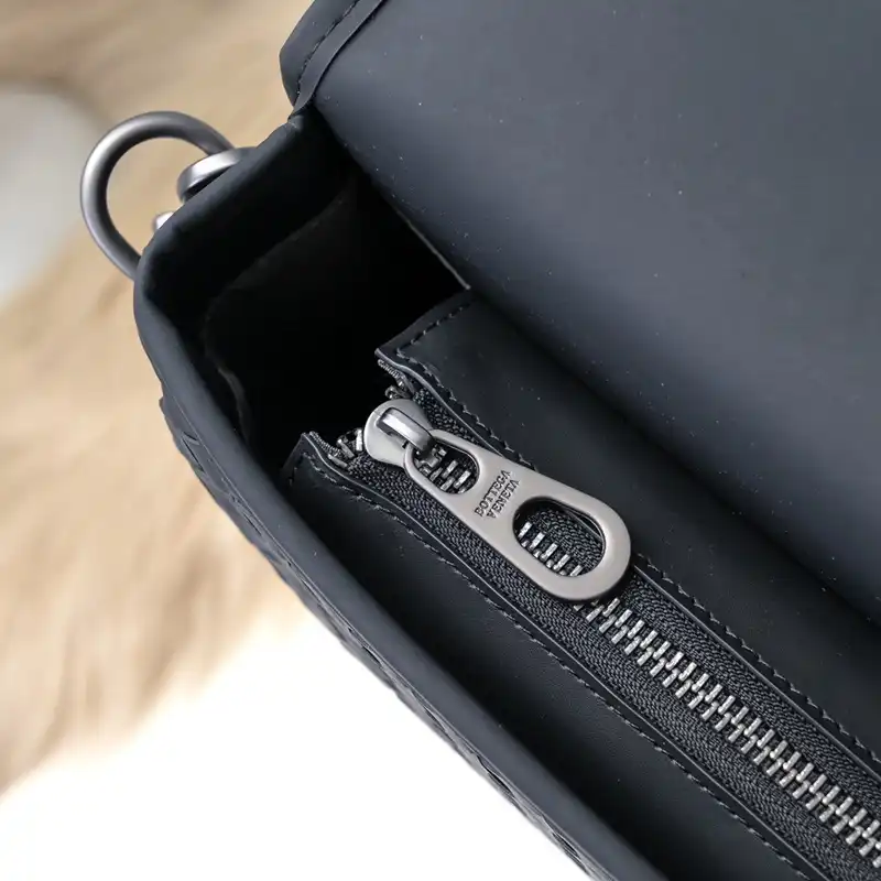 b0tt*ga Ven*ta bags 2409ya0039