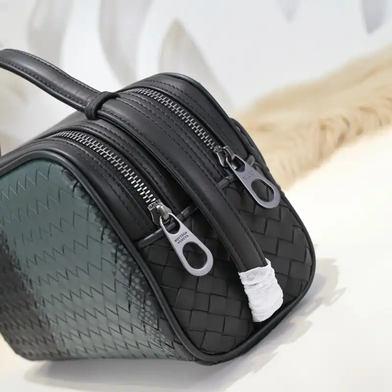 b0tt*ga Ven*ta bags 2409ya0040