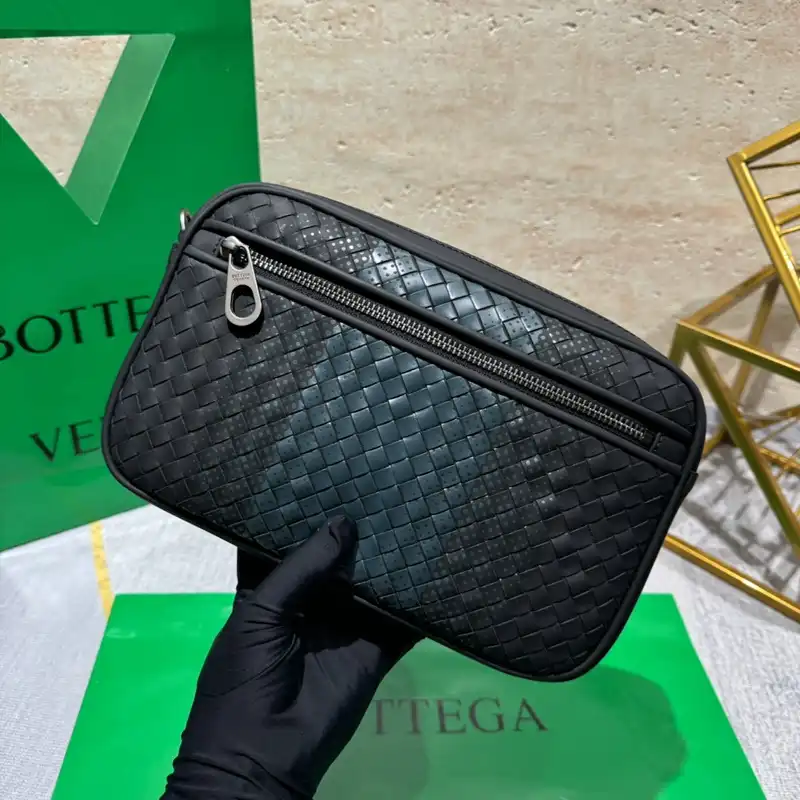 b0tt*ga Ven*ta bags 2409ya0084