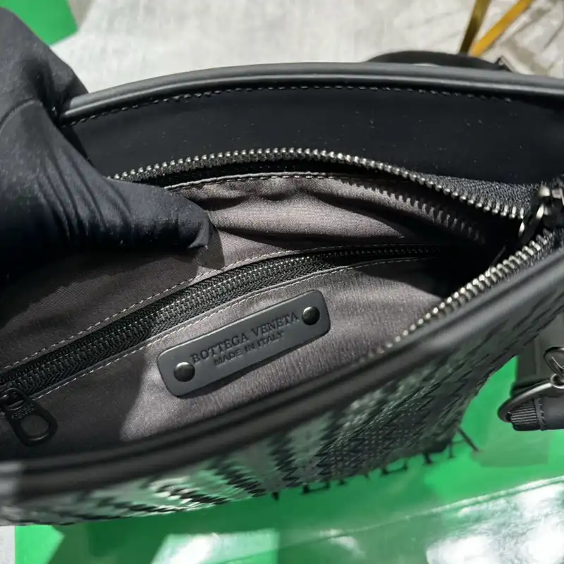 b0tt*ga Ven*ta bags 2409ya0085