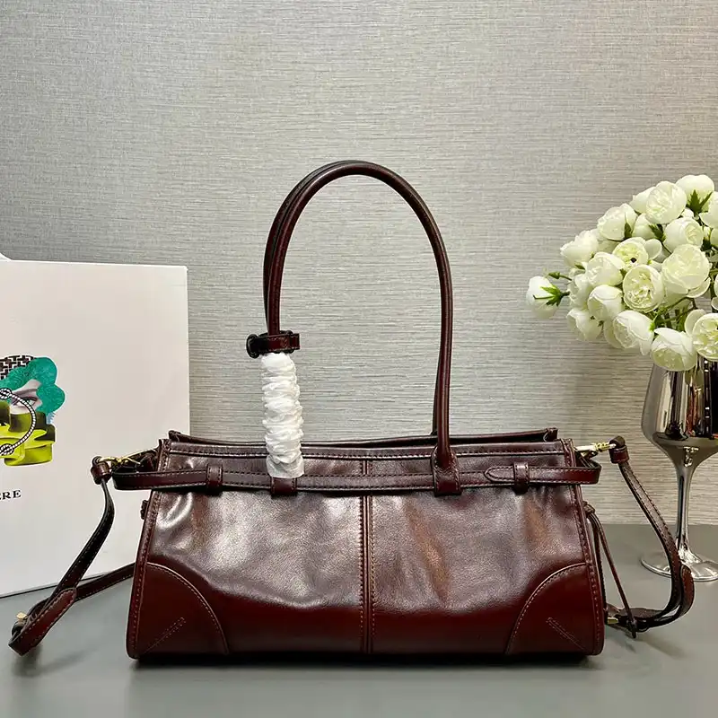 Pra*a bags 2409ya0106