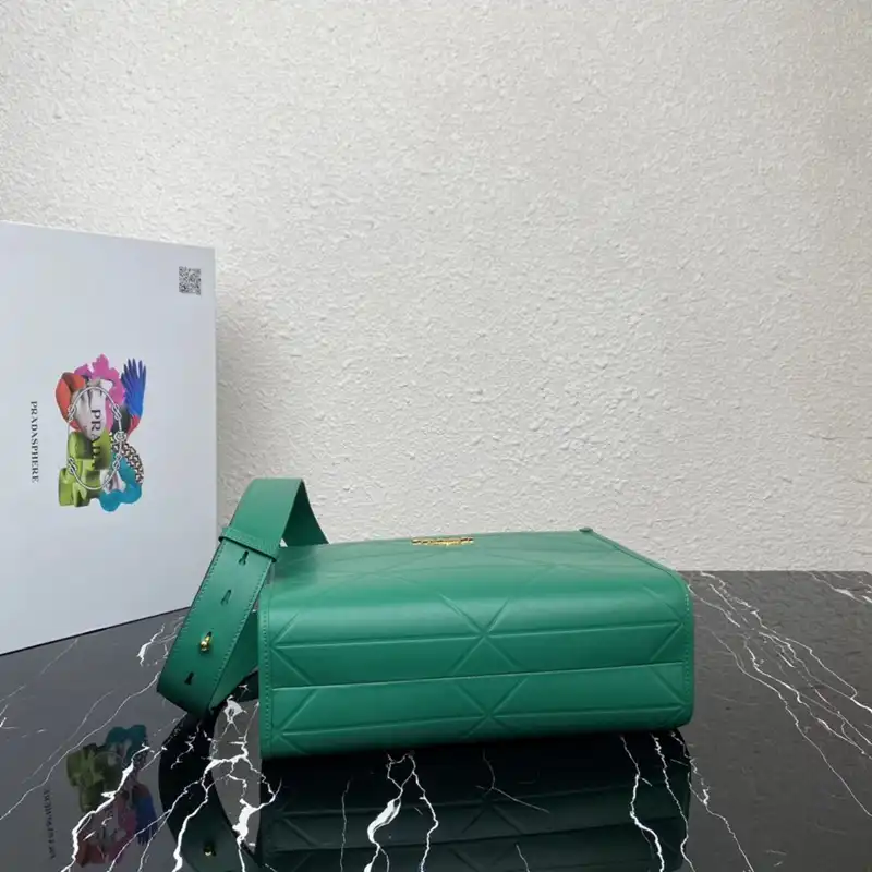 Pra*a bags 2410ya0106