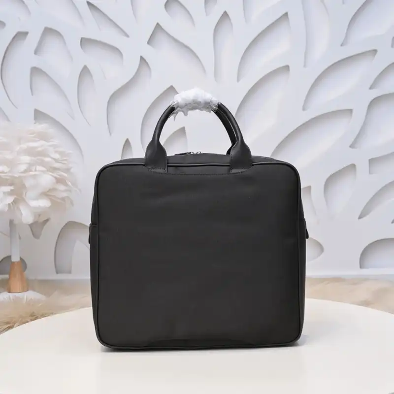 b0tt*ga Ven*ta bags 2411ya0044