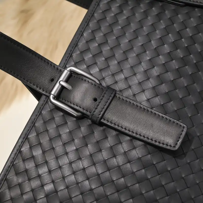 b0tt*ga Ven*ta bags 2411ya0046