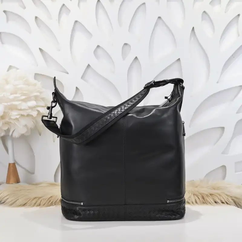 b0tt*ga Ven*ta bags 2411ya0051