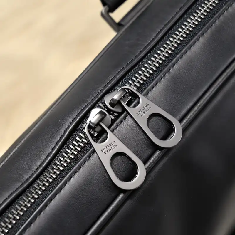 b0tt*ga Ven*ta bags 2411ya0057