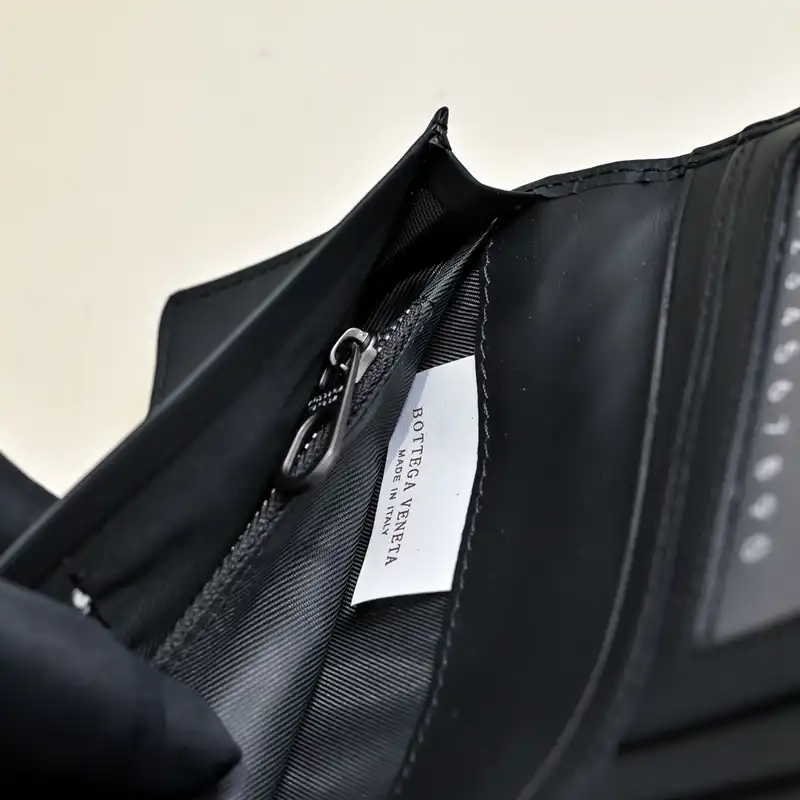 b0tt*ga Ven*ta bags 2411ya0131