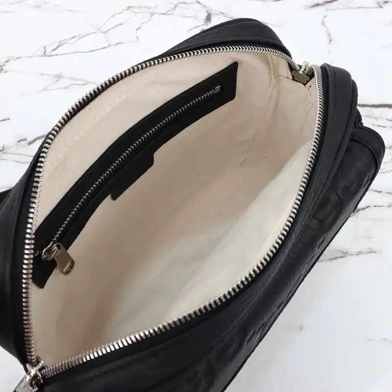 G*u*i bags 2411ya0196