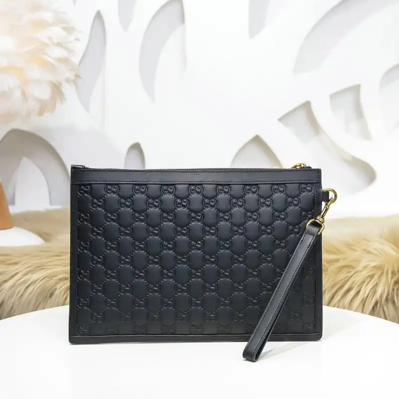 G*u*i bags 2012sh0079