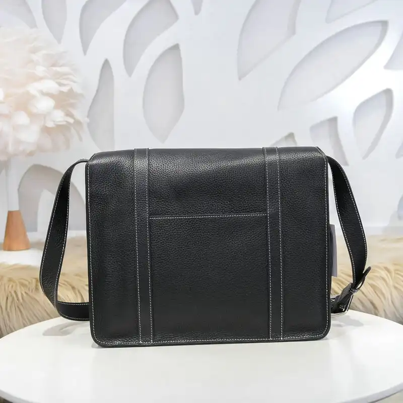 H**me5 bags 2012sh0084